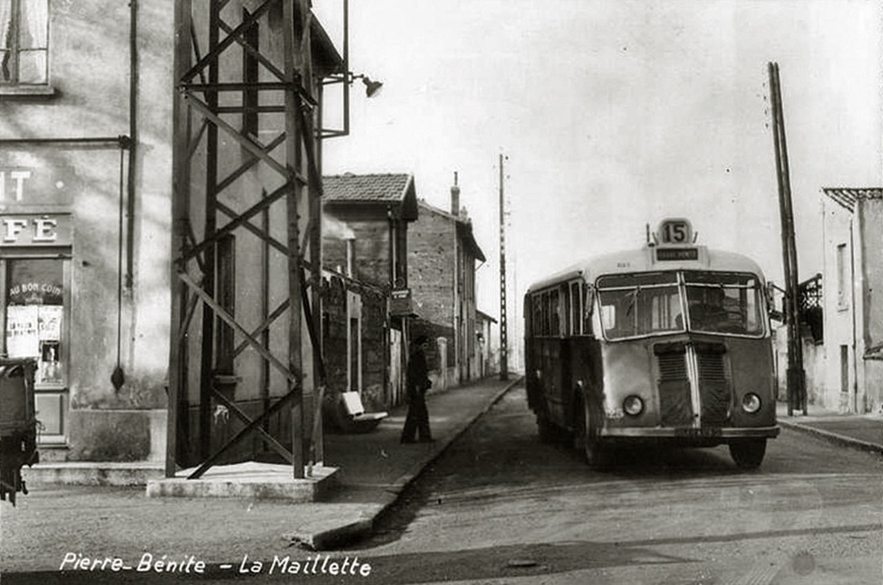 Le Berliet PCK n° 1125 au cépart du terminus de La Maillette