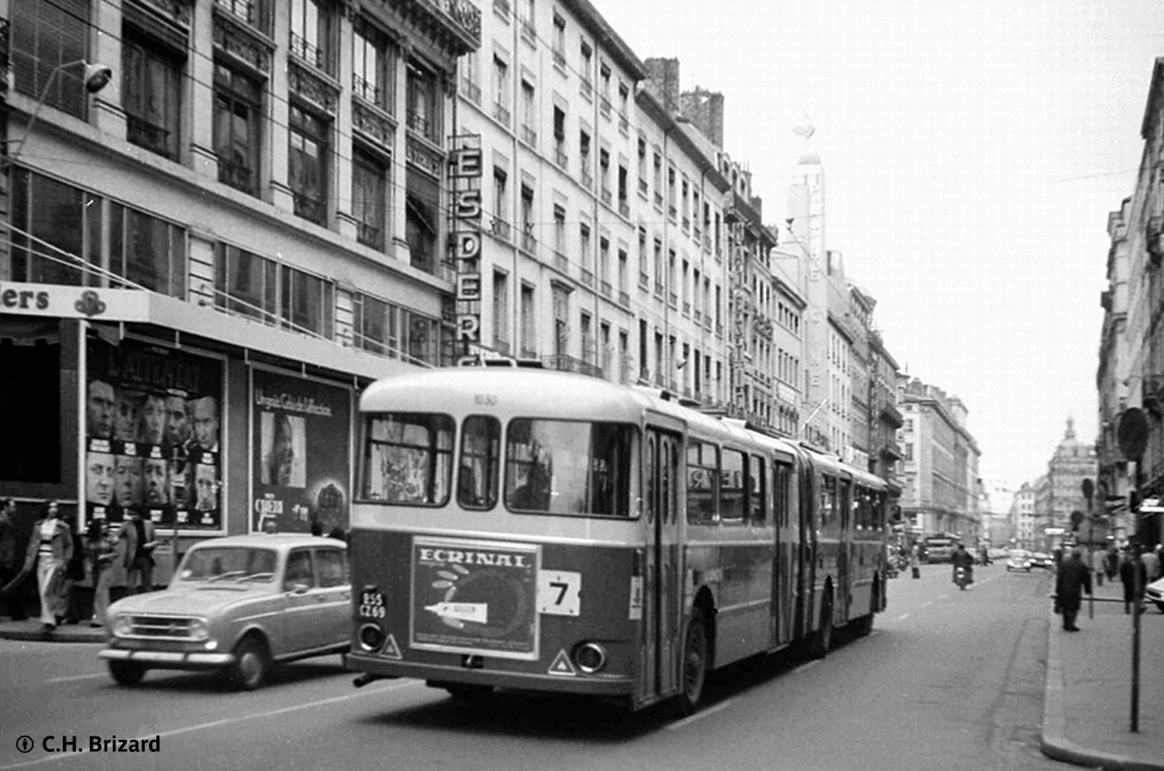 Le PH180 n° 1030 rue de la République en novembre 1971