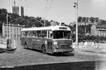 Le Berliet PLR suburbain n° 1827 sur le pont de Serin en août 1958