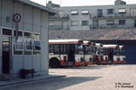 4 SC10U TLS (3136, 3145, 3146 et 3140) garés dans la cour des EIF en août 1977 en attente de mise en service sur la ligne 37, en compagnie de 2 de ses SC10U ex 27 (dont la 1183)
