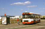 Le SC10U LS n° 3302 à son terminus de Meyzieu-Gadelles en septembre 1985
<br><i>Noter la balise qui servait à déclencher les feux sur la ligne 39 </i>