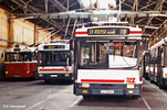 Les VBH85 rénové n° 1704, ER100R renuméroté 2622 et ER100R transformé n° 2832 au dépôt de Cuire en juillet 1997